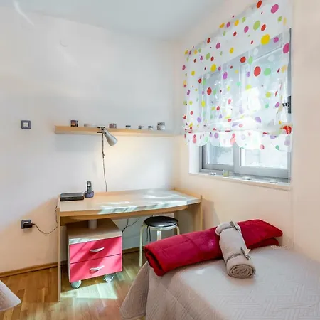 Lalu Apartment *